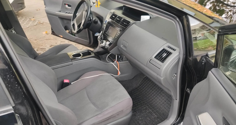 Toyota Prius cena 45000 przebieg: 360000, rok produkcji 2012 z Rzgów małe 29